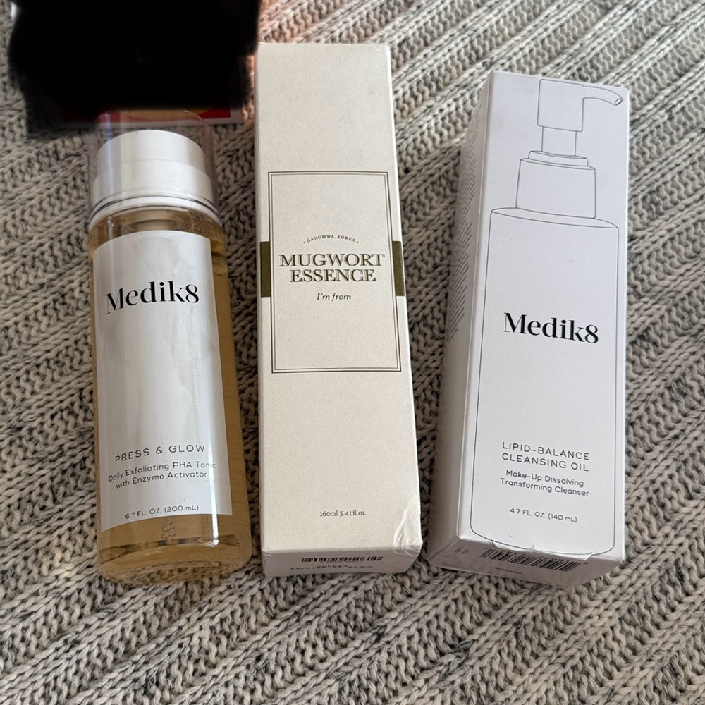 KBEAUTY skincare bundle - medik8, I’m from, aprilskin, cosrx